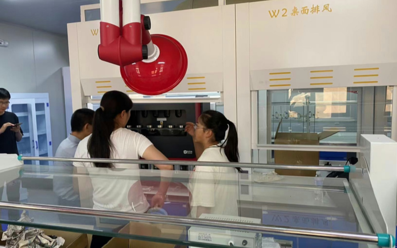 格丹纳工程师跨越南北上门安装全自动索氏提取仪