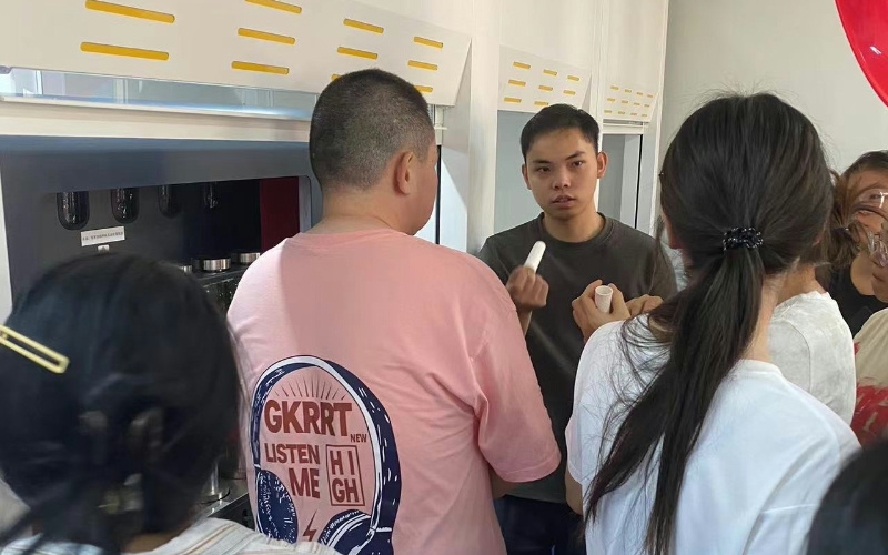 格丹纳工程师跨越南北上门安装全自动索氏提取仪